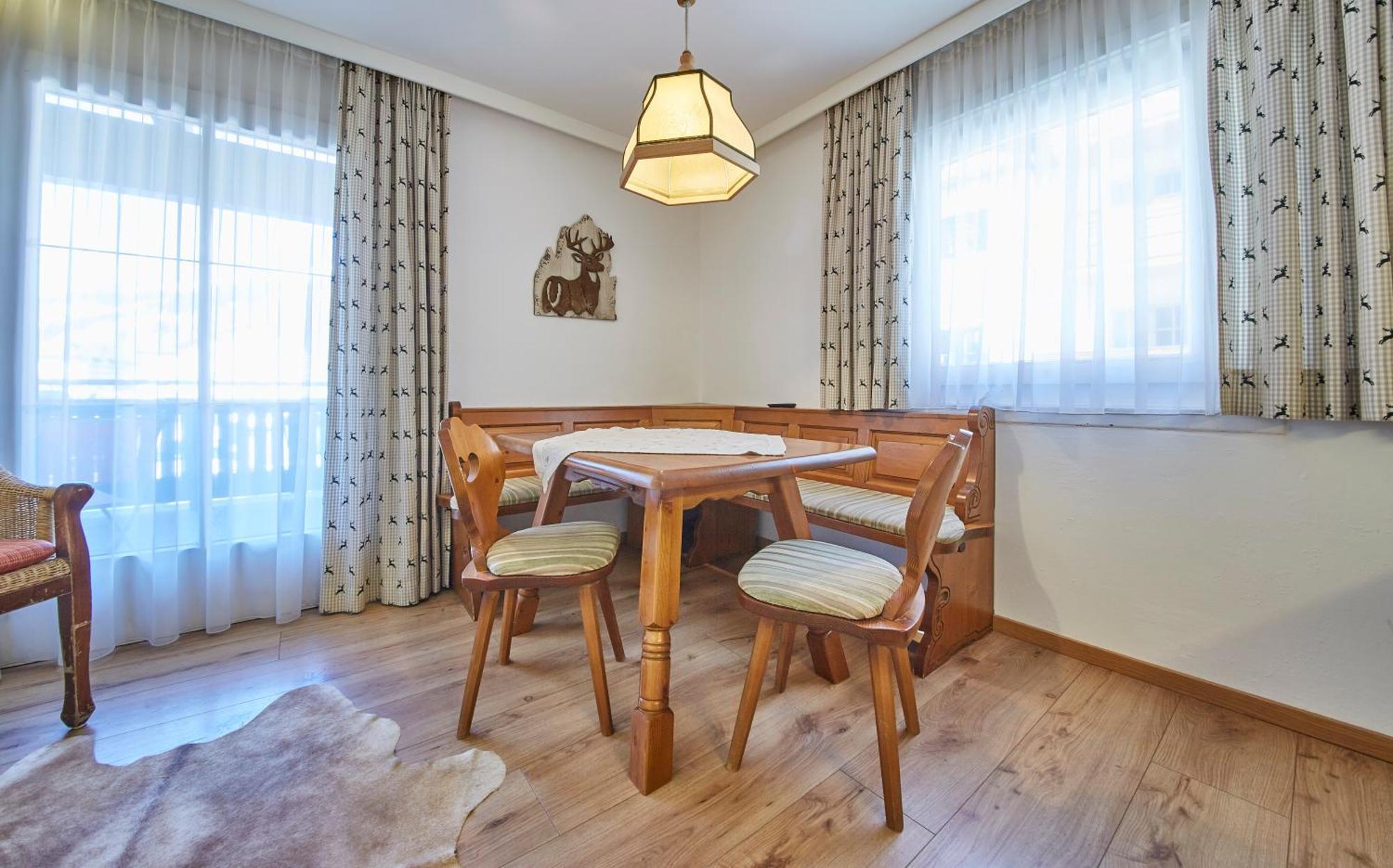 Townhouse Apartment *